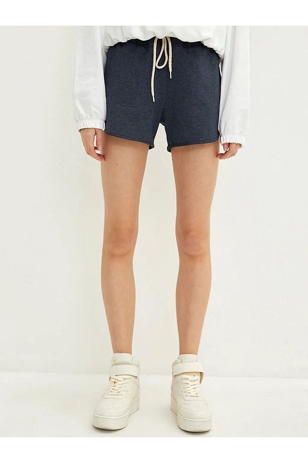 Lcw Casual Beli Lastikli Düz Kadın Bermuda Şort - 4