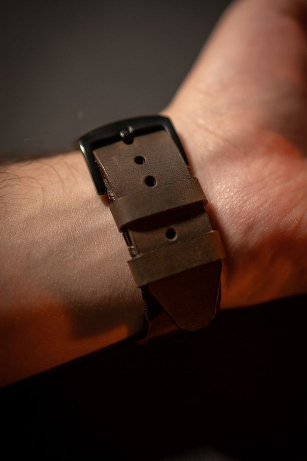 Minimal X Apple Watch Kordonu 42/44/45 Mm - Kestane Crazy Gerçek Deri & El Yapımı - 3