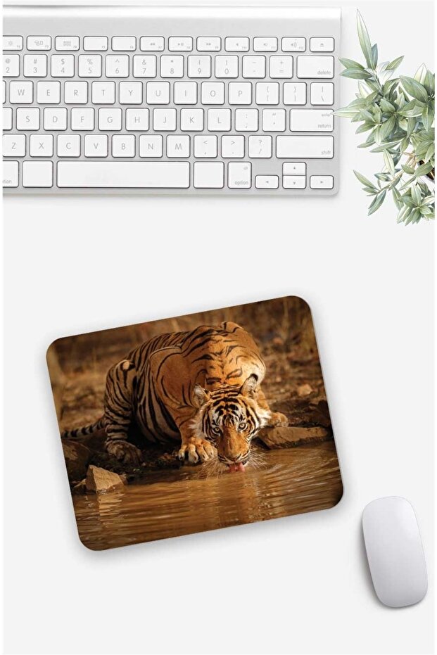 Water Drinking Tiger Pattern Mouse Pad - 1