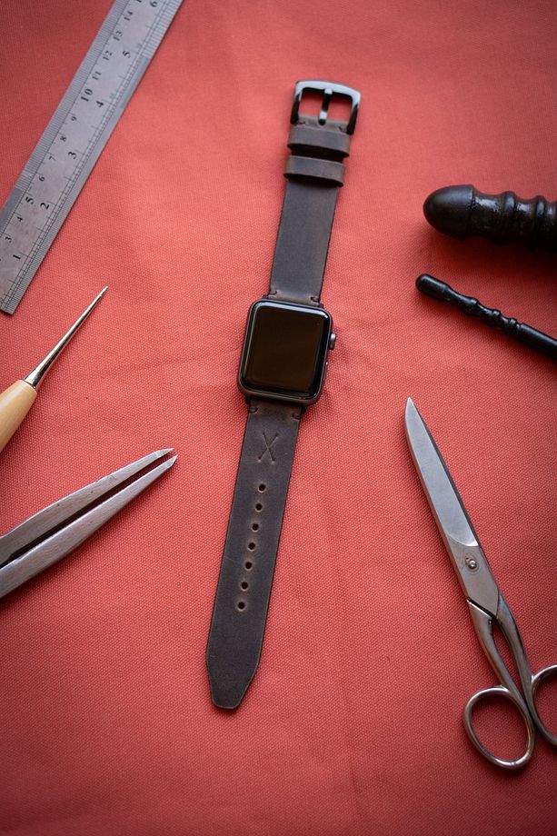 Minimal X Apple Watch Kordonu 42/44/45 Mm - Kestane Crazy Gerçek Deri & El Yapımı - 1
