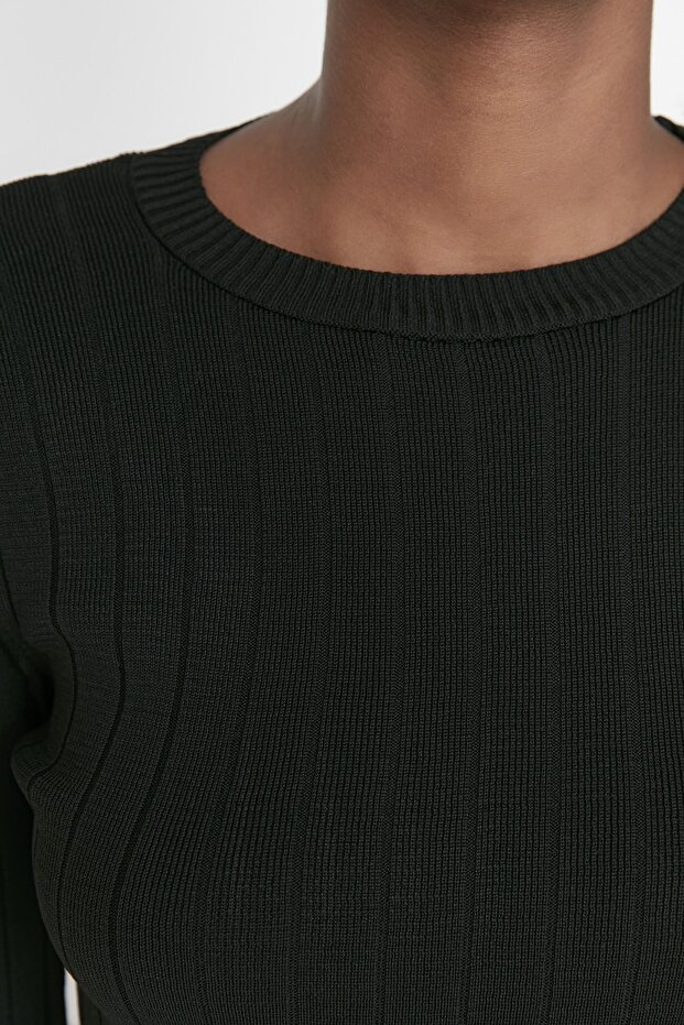 Schwarzer Basic Strickpullover mit Rundhalsausschnitt TWOAW23KZ01249 - 4