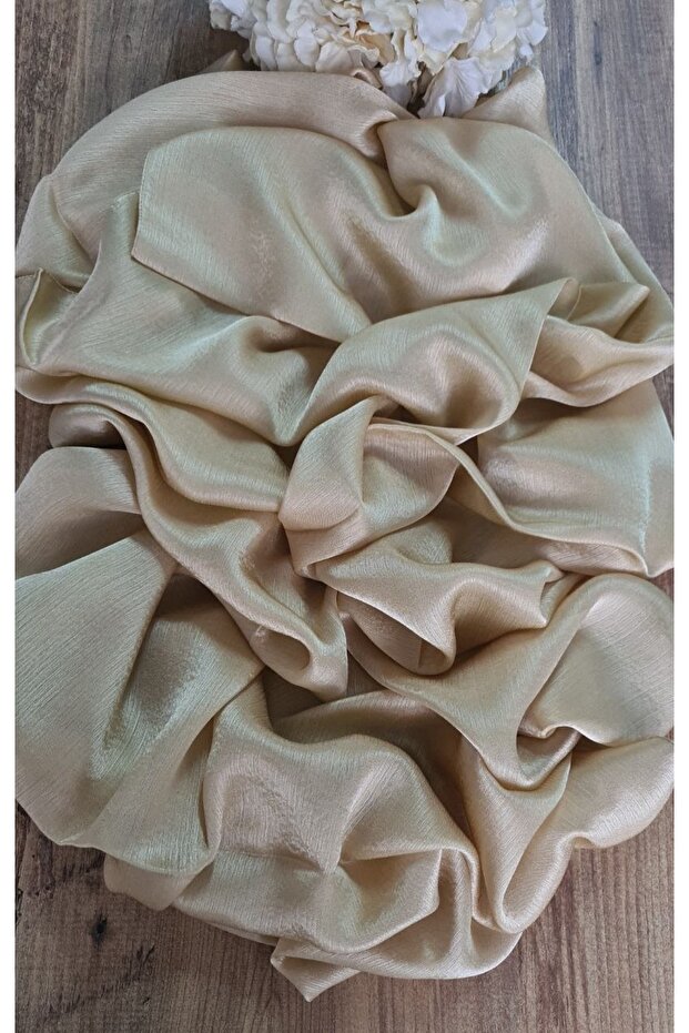 Shiny Shawls with Janjan