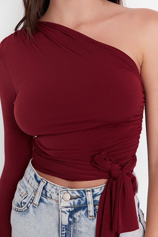 Bordo Fitted/Vücuda Oturan Bağlama Detaylı Tek Kol Crop Esnek Örme Bluz TWOAW23BZ00094 - 3