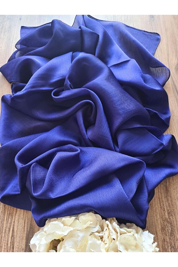 Shiny Shawls with Janjan
