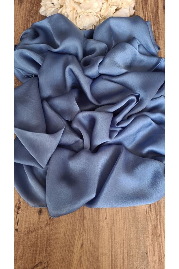 Shiny Shawls with Janjan