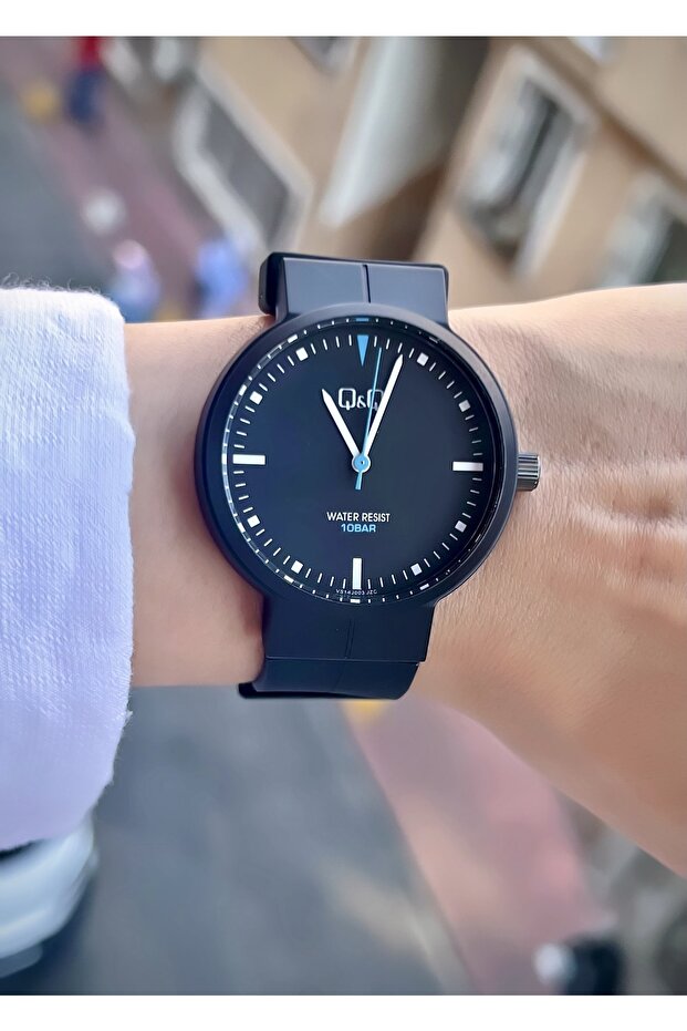 Unisex Wristwatch Silicone Cord Waterproof Sports Model
