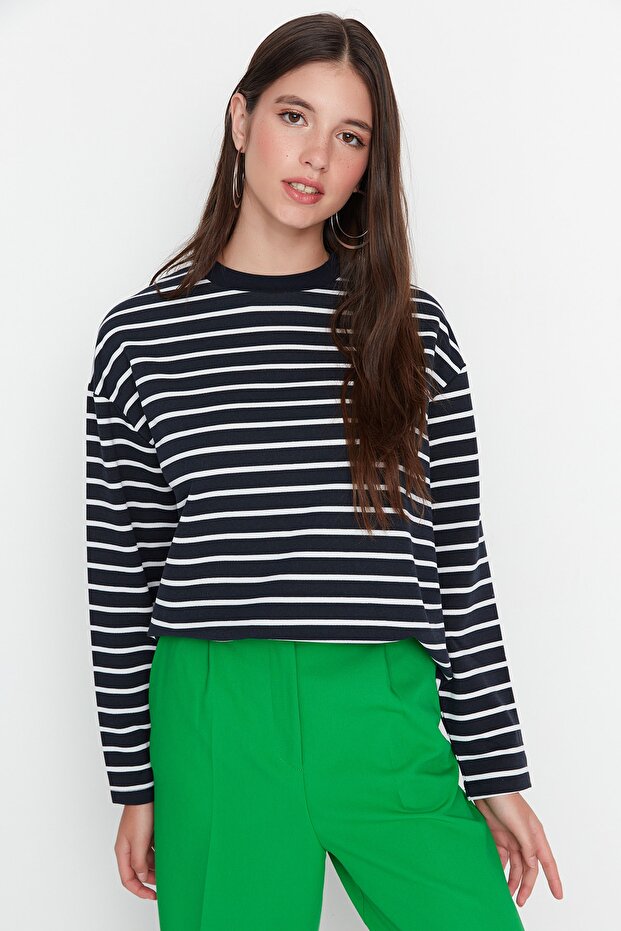 Lacivert Çizgili Oversize/Geniş Kesim Bisiklet Yaka İnce Örme Sweatshirt TWOAW23SW00326 - 2