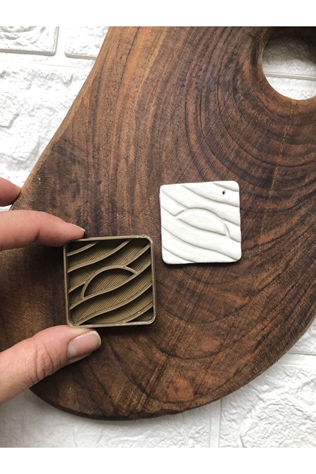 قالب بوليمركيلي على شكل مربع فني - 2