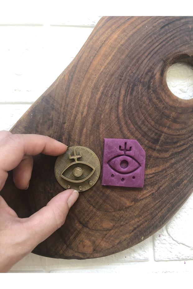 Art Eye Patterned Seal Polymerclay / Cookie Mold - 1