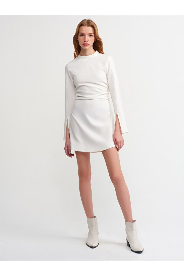 Büzgü Detaylı Elbise. - 2