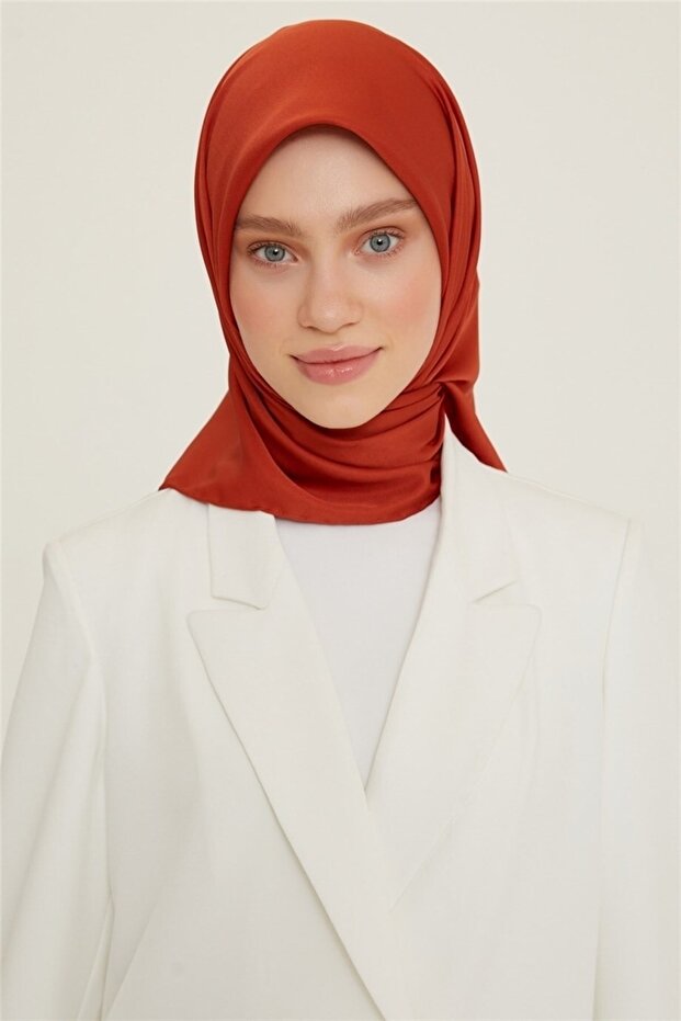 وشاح رياضي بخلفية عادية 90x90 - برتقالي