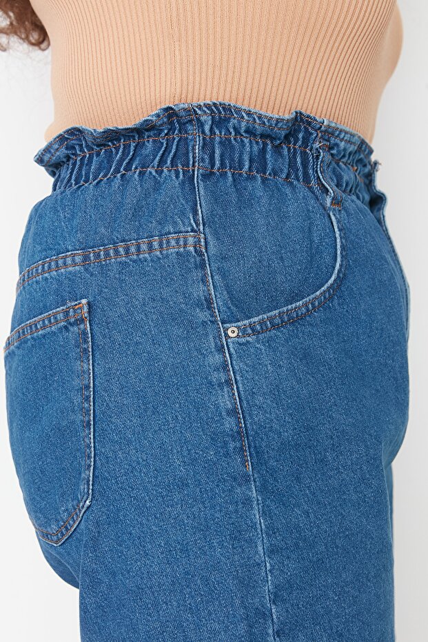 Mavi Lastikli Yüksek Bel Geniş Kesim %100 Pamuk Non-Stretch Büyük Beden Denim Şort TBBSS22JE00015 - 3