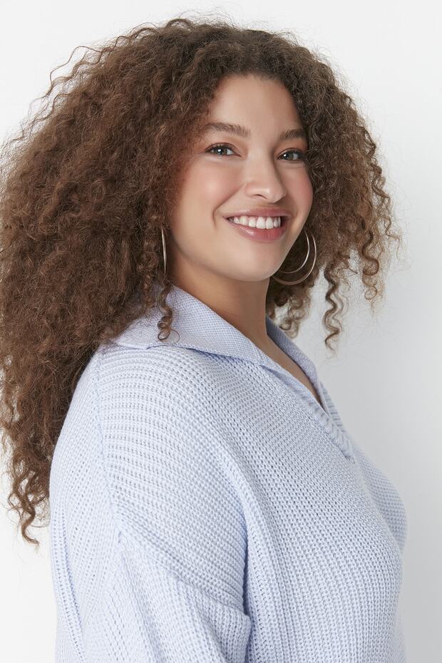 Sweter z kołnierzykiem koszulowym w kolorze liliowym - Thessaloniki Knit TBBAW23AN00081 - 2