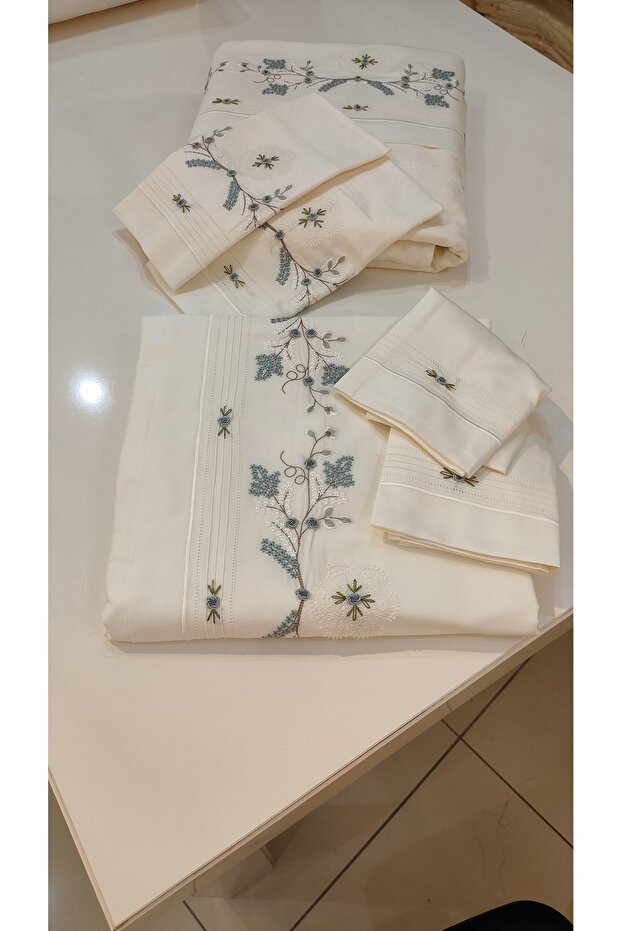 El Işi Iğne Oyalı, Rokokolu Ve Nakış Işlemeli Pike Ve Nevresim Setimiz 7 Parçadan Oluşmaktadır.. - 4