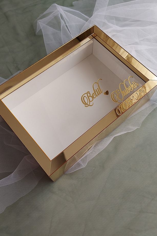 21x30 Cm Pleksi Kaplı Anı Çerçevesi! Gül Kutusu! Özel Gün Çiçekleri Için Anı Çerçevesi - 3
