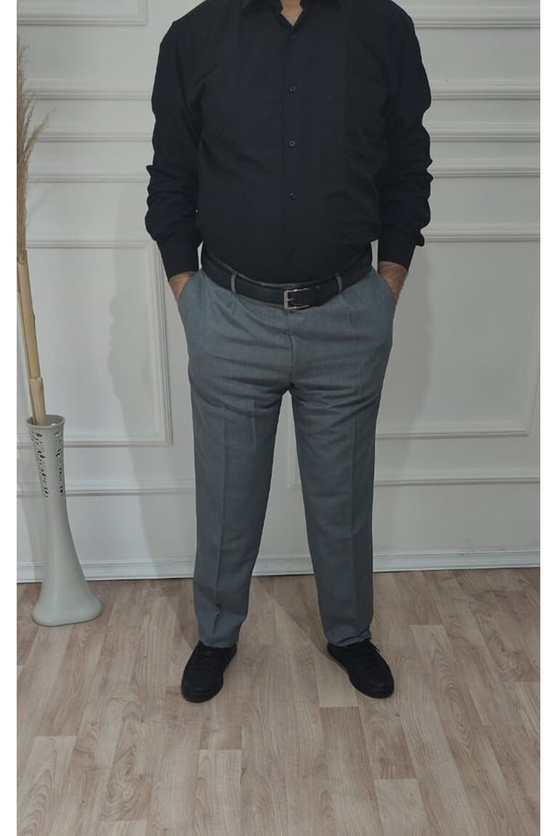 Men's Classic Cut Pleated Fabric Trousers