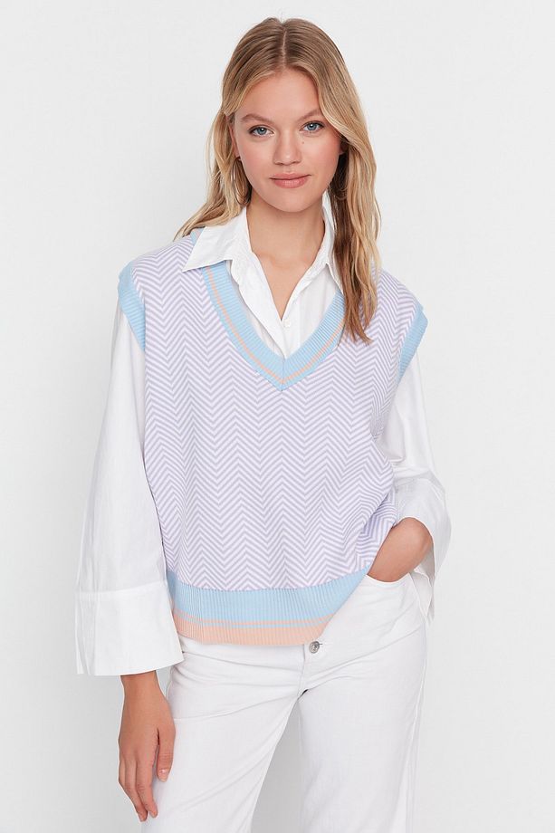 Lila V Yaka Geometrik Desenli Triko Süveter TWOAW22BZ0051 - 3