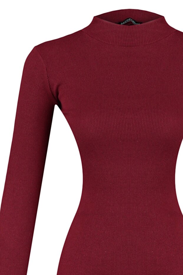 Elastyczna dzianina sznurkowa - sukienka midi z okrągłym dekoltem, rozcięcie, bordowa TWOAW21EL0135 - 13