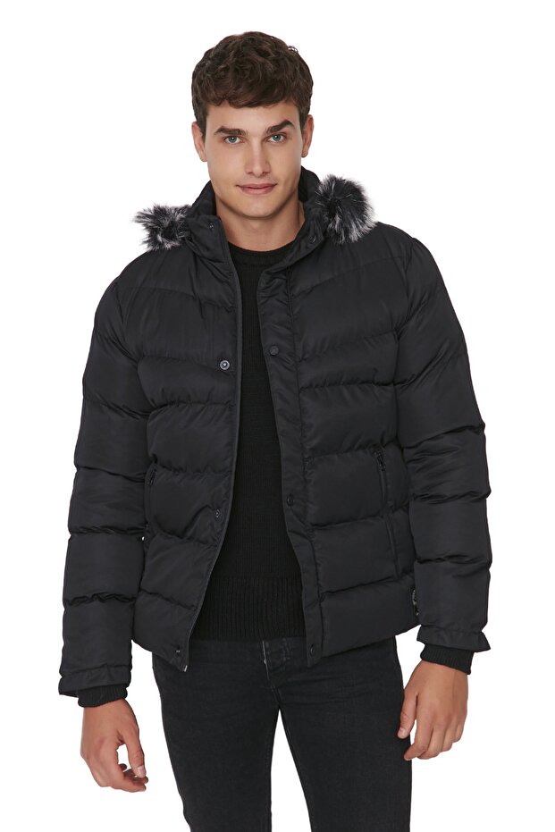 Siyah Erkek Regular Fit İçi Polar Astarlı Rüzgara ve Suya Dayanıklı Kışlık Şişme Mont TMNAW23MO00009 - 2