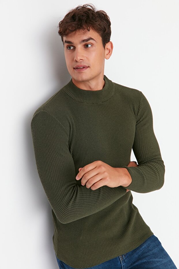 Haki Fitted Pamuklu Dar Kalıp Yarım Balıkçı Yaka Fitilli Triko Kazak TMNAW21KZ0568 - 1