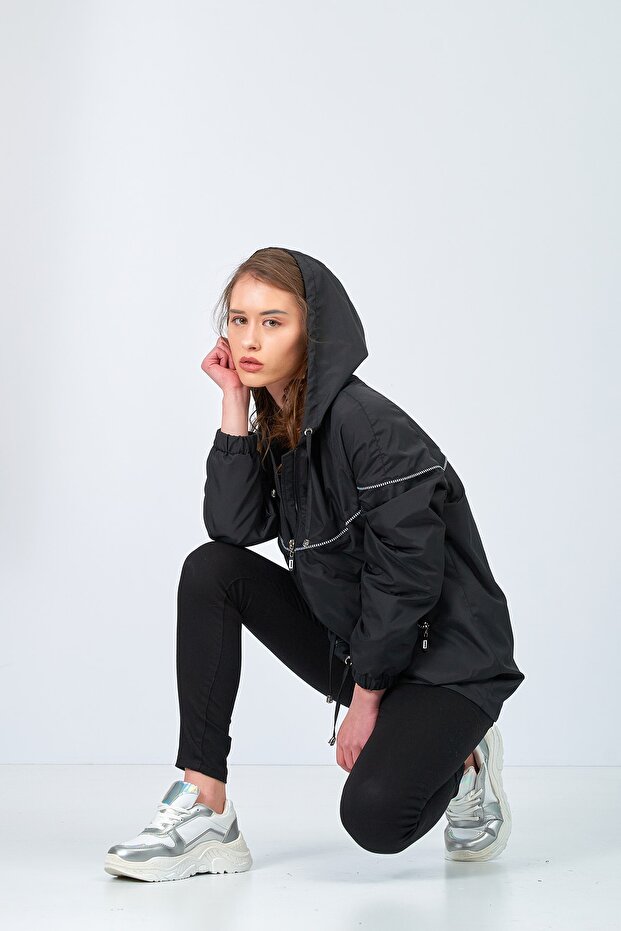 Kadın Siyah Yağmurluk - 3