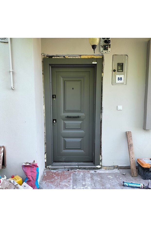 Diş Mekan Çelik Kapı Sağ - 1