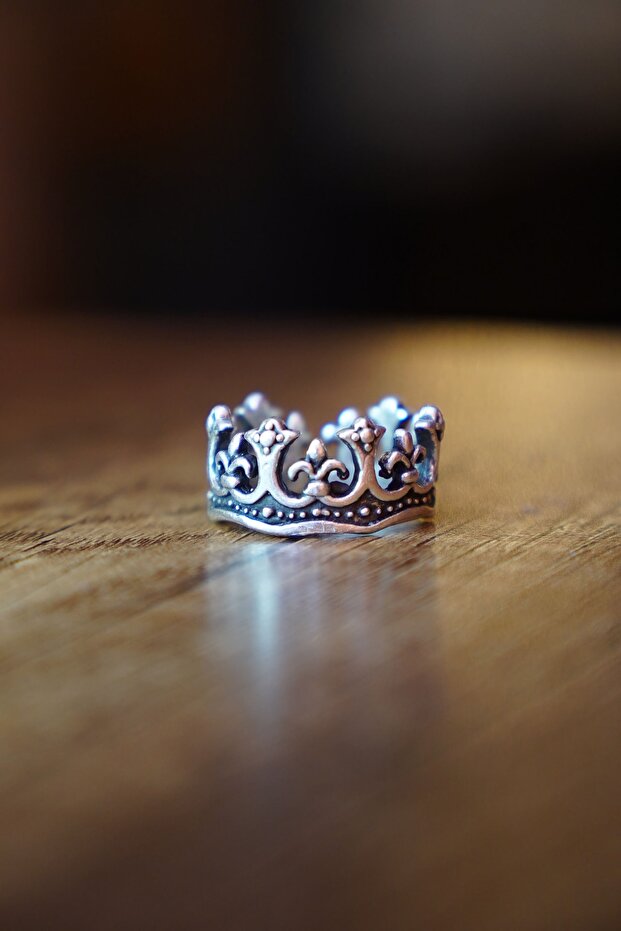 Silver Plated Adjustable Crown Model Knight Ring - 1