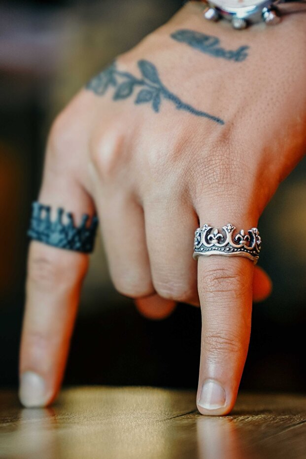 Silver Plated Adjustable Crown Model Knight Ring - 2