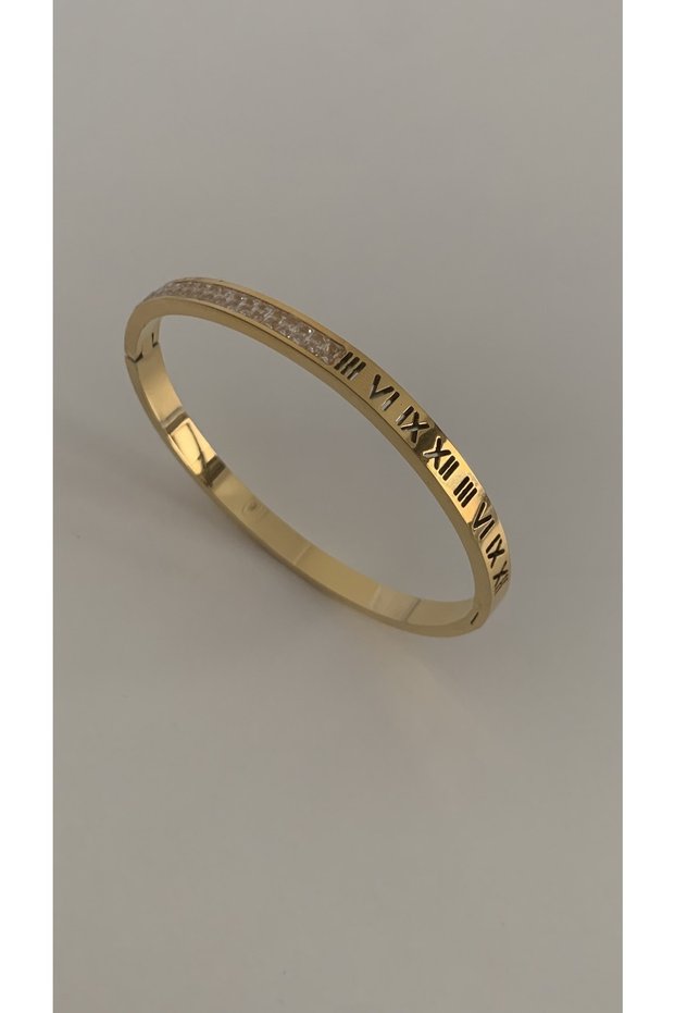 - Gold Color Steel Handcuff Bracelet with Zircon and Roman Numeral Detail (16,5cm)