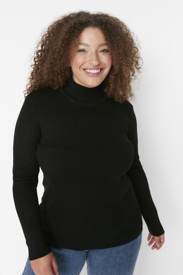 Czarny cienki sweter z golfem TBBAW23AN00022 - 2