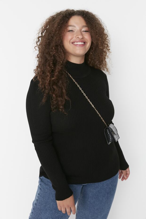 Czarny cienki sweter z golfem TBBAW23AN00022 - 1