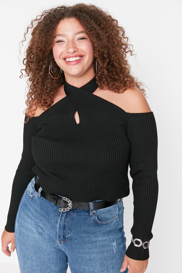 Black Collar Detailed Fine Knitwear Sweater TBBAW23AN00050