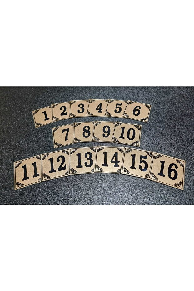 Kapı Numaraları No 1 Den 16 E 4x4 Cm Yapışkanlı Metalik Altınsarı Üzeri Siyah Baskı - 1
