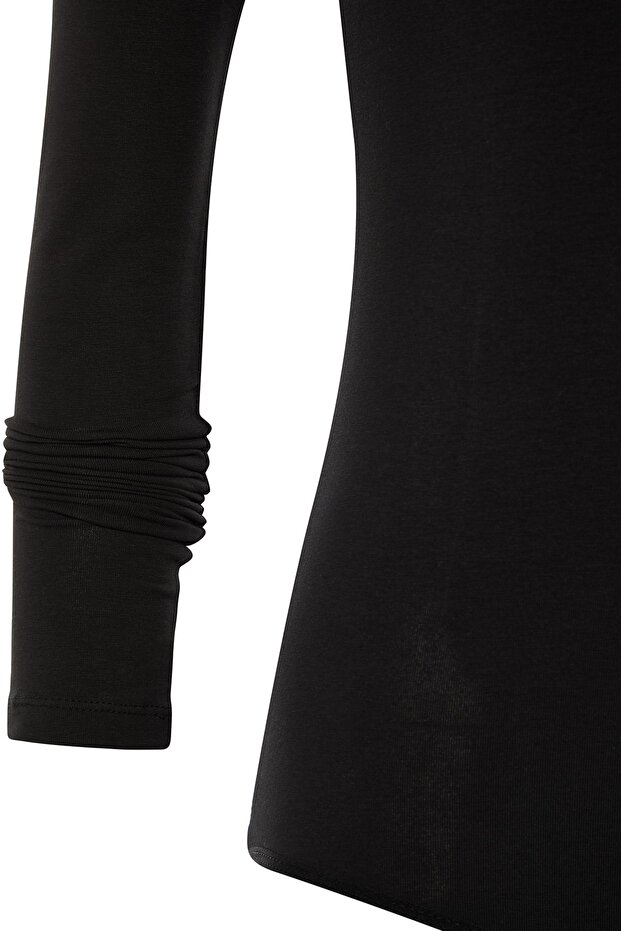 Siyah Pamuklu Balıkçı Yaka Uzun Kollu Çıtçıtlı Örme Body THMAW23BD00033 - 8