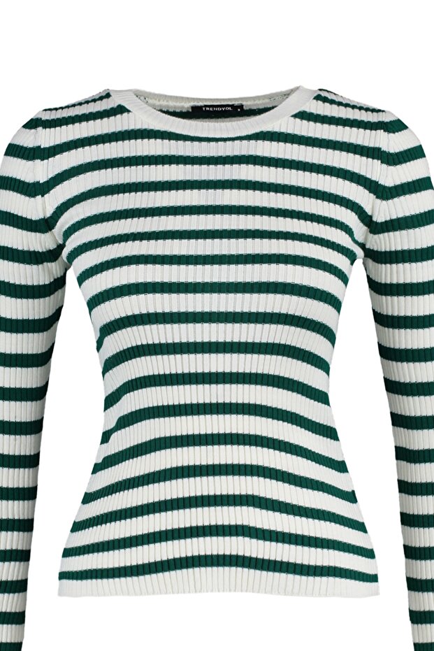 Hellgrüner Basic-Strickpullover mit Streifen TWOAW21KZ0942 - 8