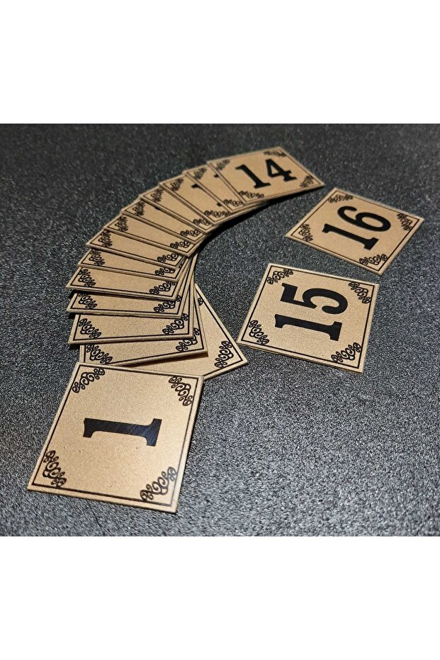 Kapı Numaraları No 1 Den 16 E 4x4 Cm Yapışkanlı Metalik Altınsarı Üzeri Siyah Baskı - 3