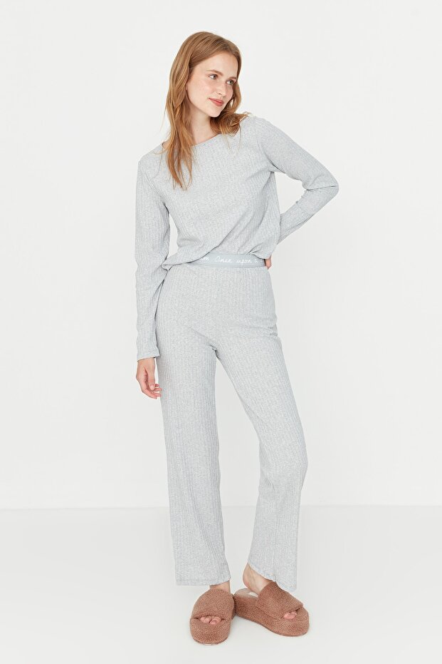 Gri Slogan Lastik Detaylı Fitilli Örme Pijama Takımı THMAW21PT0269 - 3