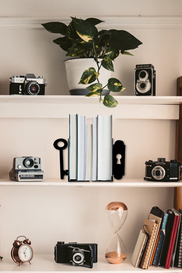 Metal Book Holder Book Support with Lock and Key Figures, Decorative Bookshelf
