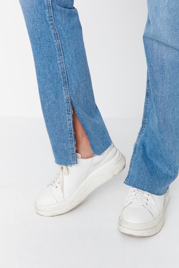 Lacivert Yırtmaçlı Yüksek Bel Comfort/Esnek Flare İspanyol Paça Jeans TWOAW22JE0382 - 13