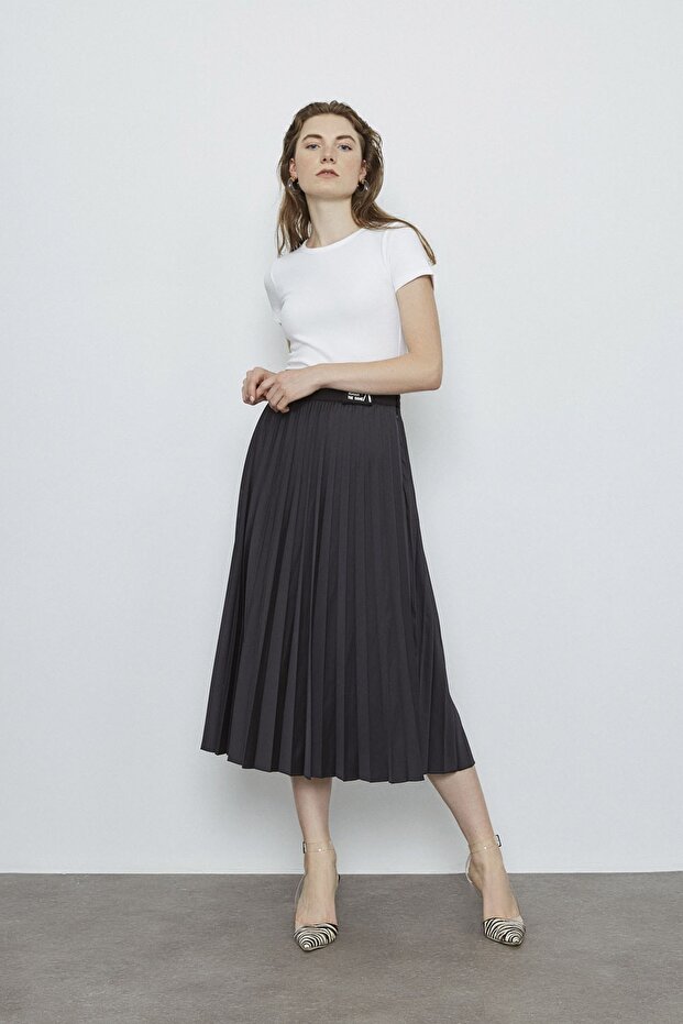 Fustă plisată neagră de damă  - 1
