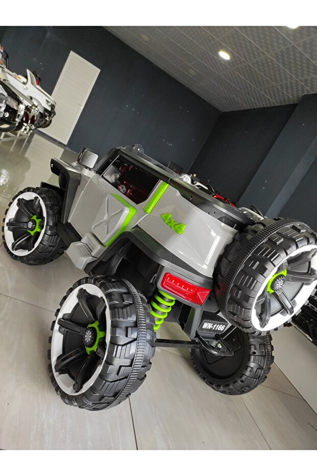 4x4 12 Volt Mega Boy - 5