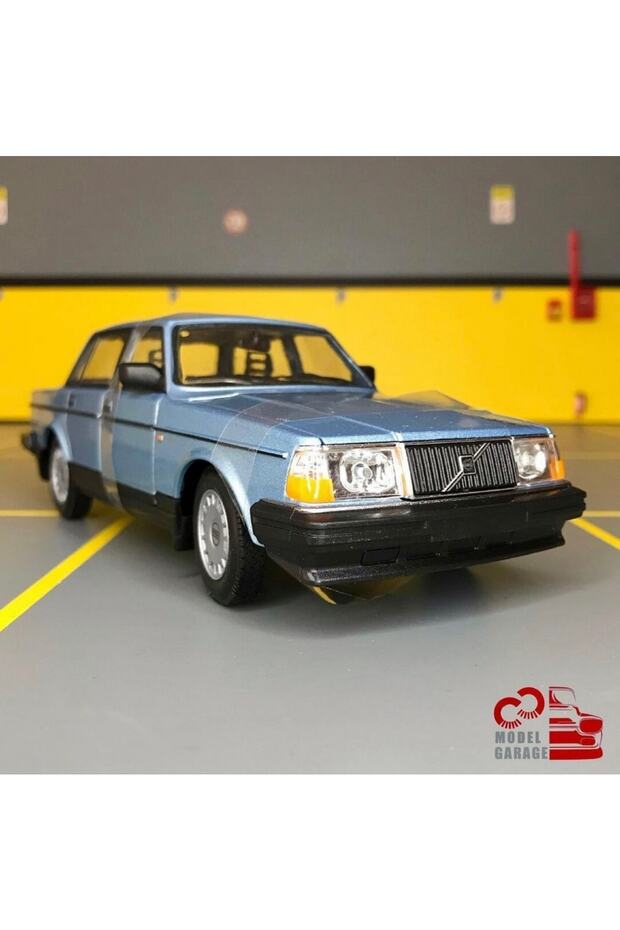 Volvo 240 Gl 1/24 Scale *C&C Model Garage* Diecast Metal Model Car