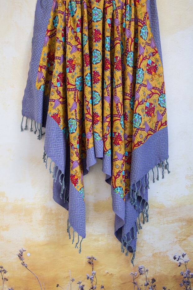 Ottoman Chinese Motif and Crystal Patterned Double Sided Peshtemal and Beach Towel