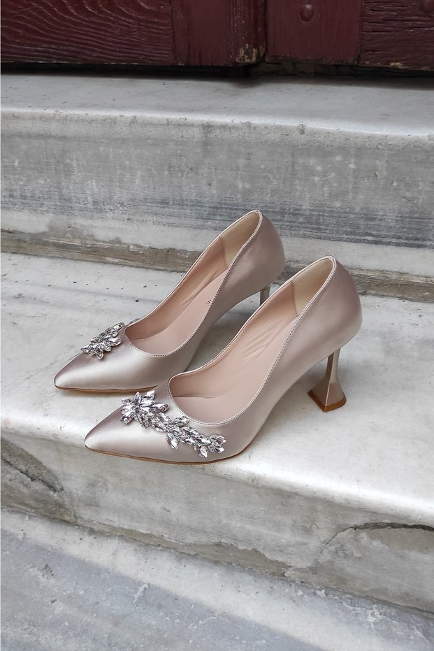 Skin Satin 9 cm Champagne Heeled Star Stone Stiletto Women's Shoes
