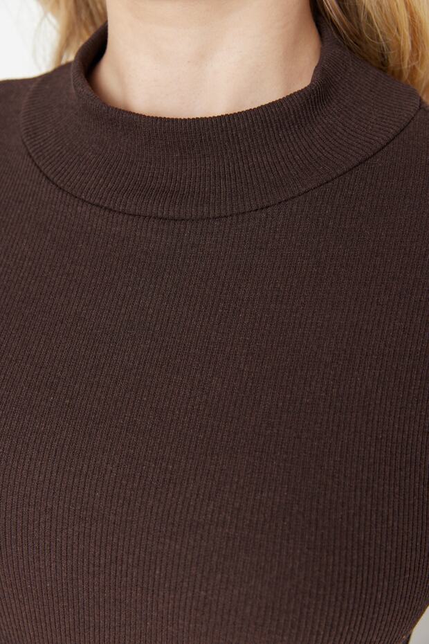 Kahverengi Fitted/Vücuda Oturan Dik Yaka Uzun Kol Fitilli Esnek Örme Bluz TWOAW21BZ0423 - 5