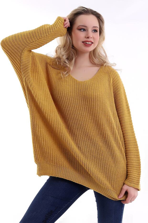 V-Neck Oversize Sweater - 3