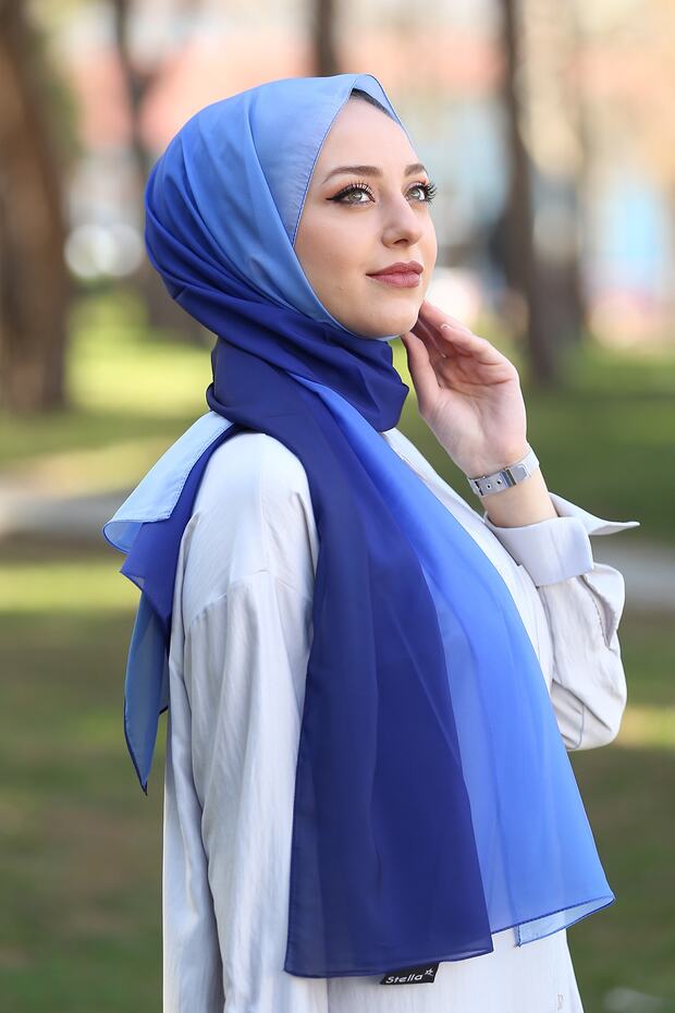 Gradient Pattern Shawl Blue - 4