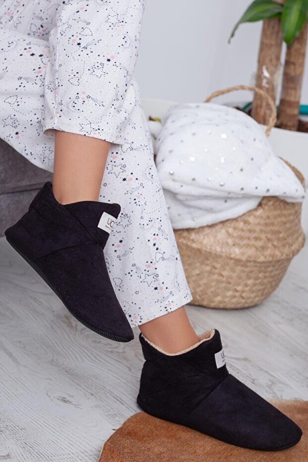 Unisex Black Plush Home Boots