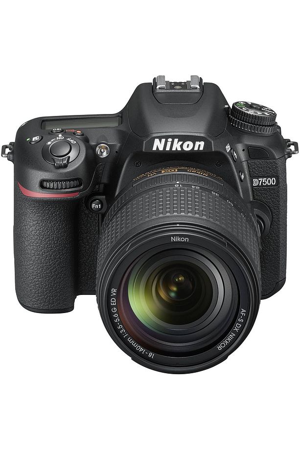 D7500 + AF-S DX NIKKOR 18-140 VR DSLR Kamera - 2