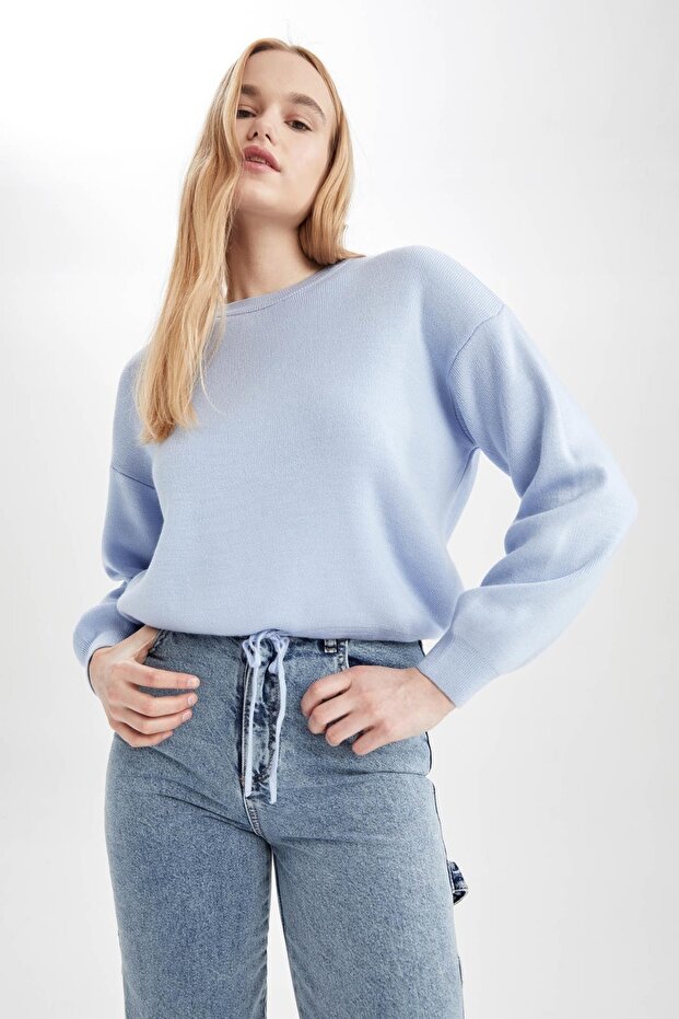 Oversize Fit Crew Neck Sweater